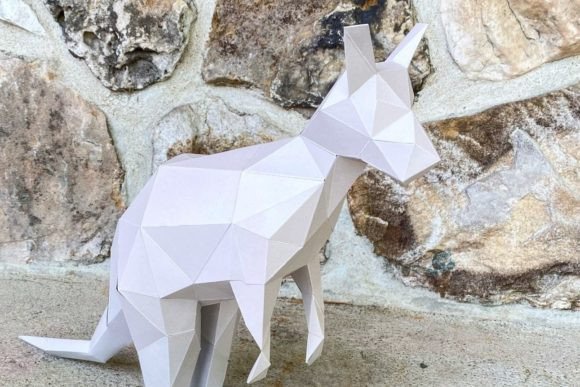 Kangaroo Paper Sculpture: A 3D SVG for Animals